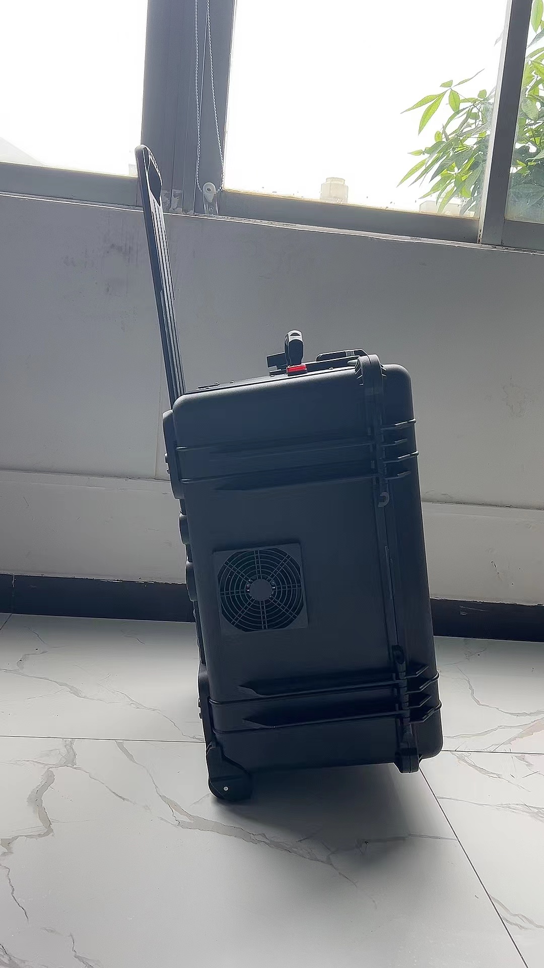 嘉善手拉箱型移动通信干扰器